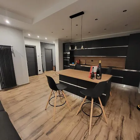 Stanza In - Porto Di Roma Apartment